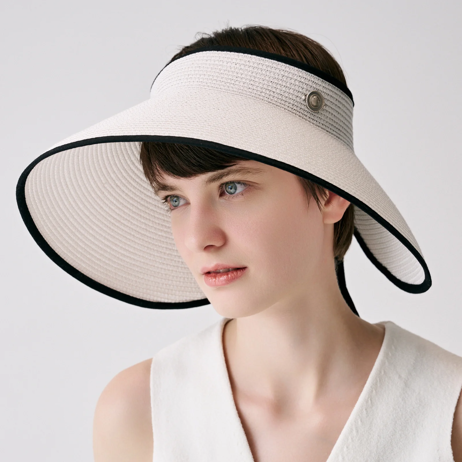 AURELIA white