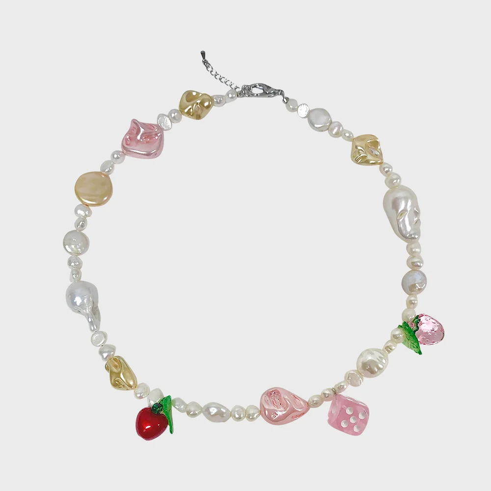 Fruity pearl necklace