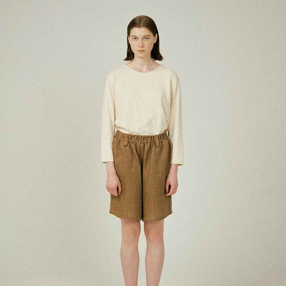 (w) Readymade Shorts in Linen Dobby Brown