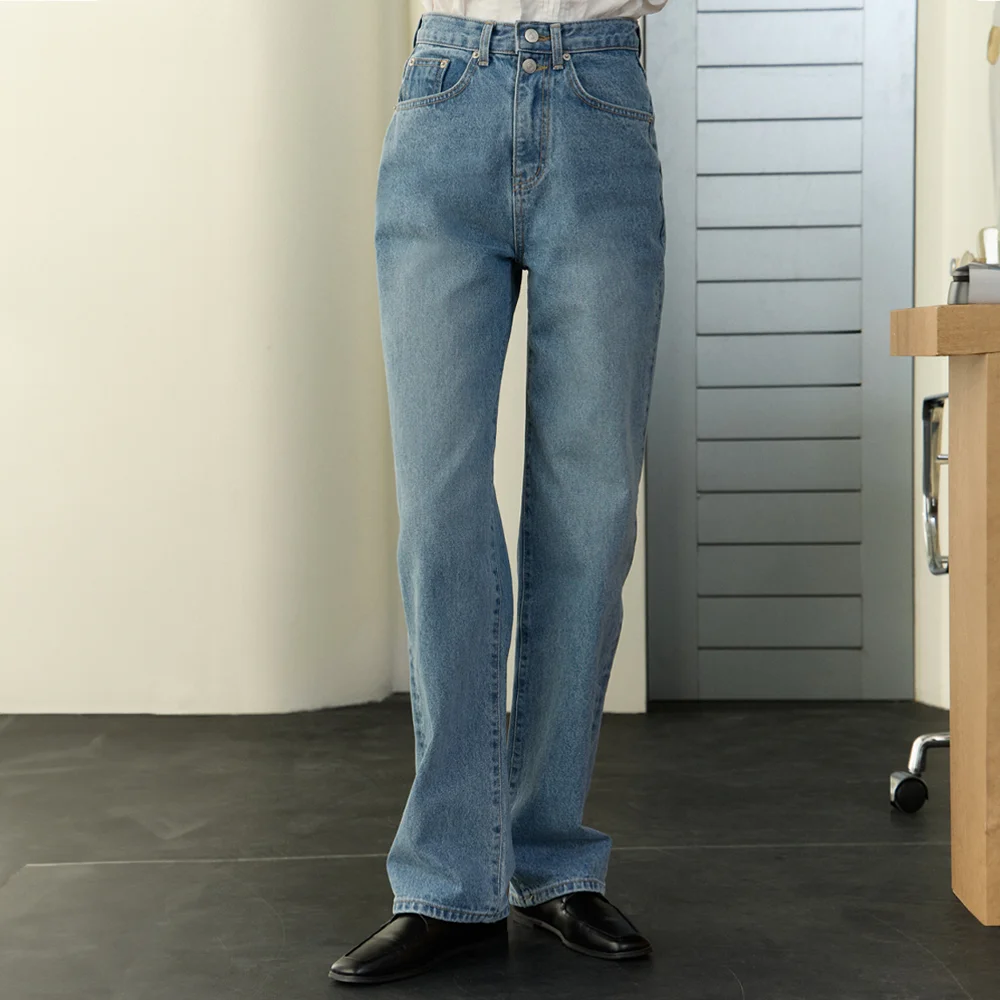 Button Detail Long Leg Straight Jeans - Blue