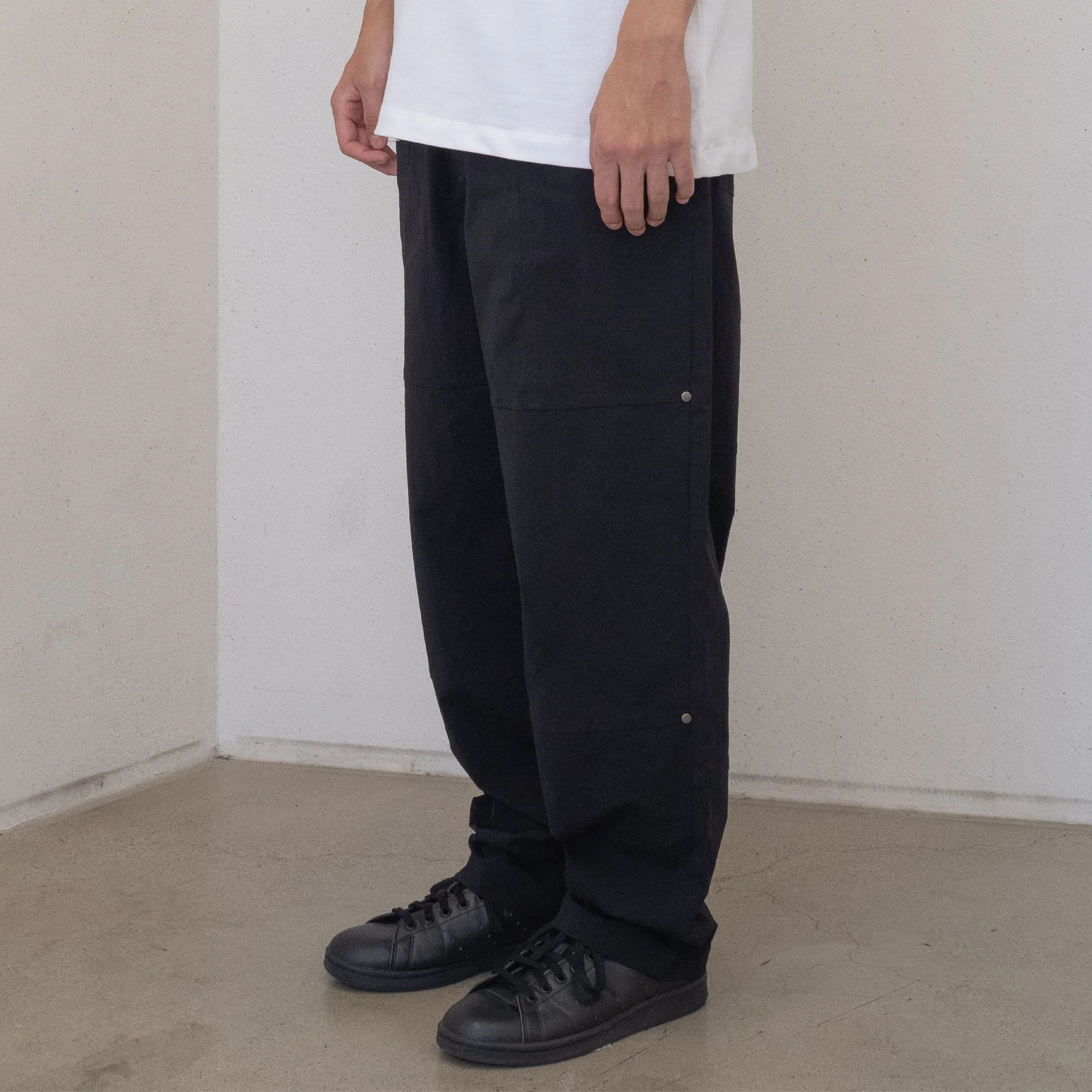 Rivet Nylon Pants(Black)