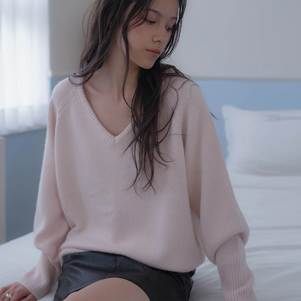 Classic V-neck Knit