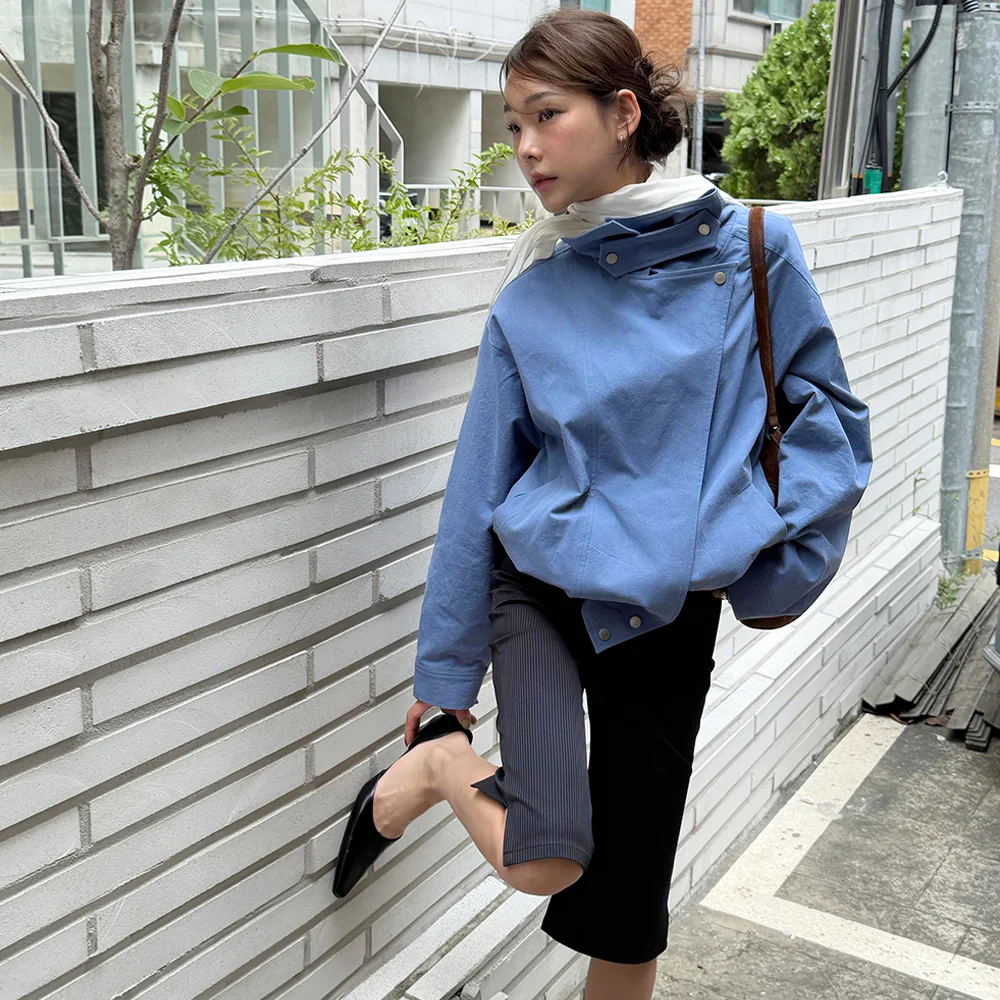 RELAXED-FIT CAPRI PANTS (BLACK)