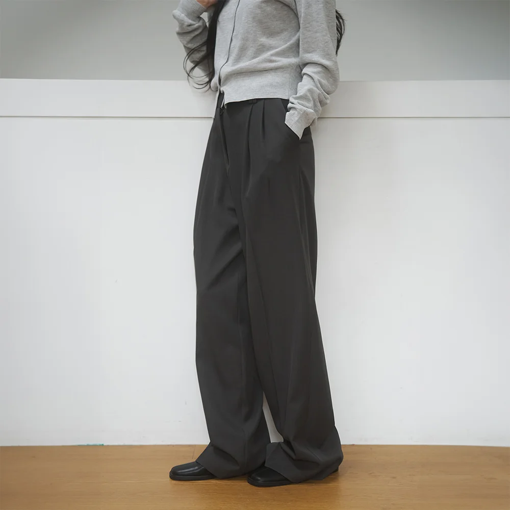 Classic Pintuck Wide Slacks