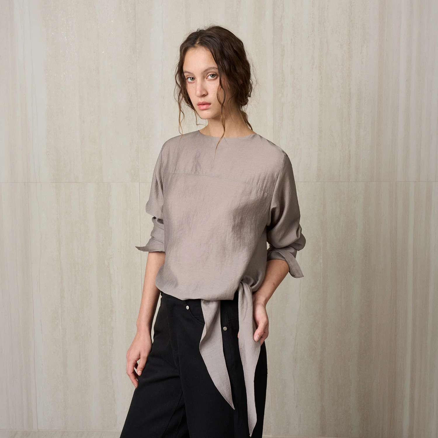 SIDE TIE BLOUSE CHARCOAL