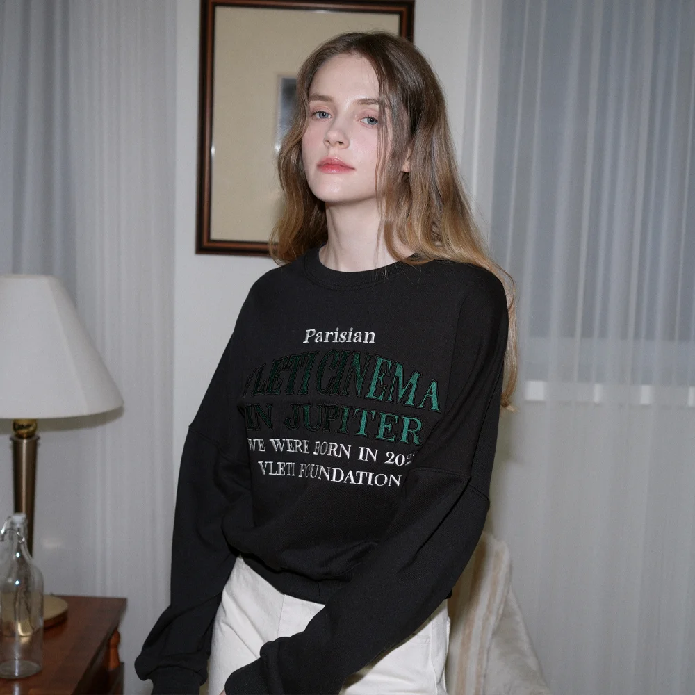 Lettering Needlework Sweatshirt (Black)