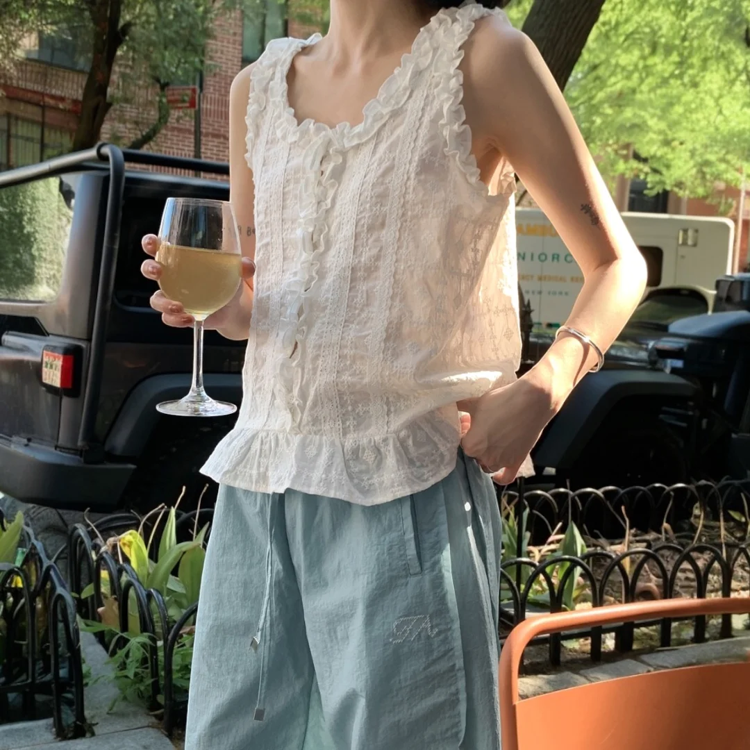 Villa Jacquard Sleeveless Blouse (Ivory)