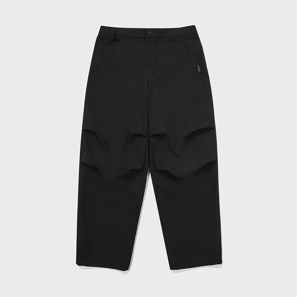 Flywork 半 寬鬆 剪裁 褲子_Black_KMU24347Z1