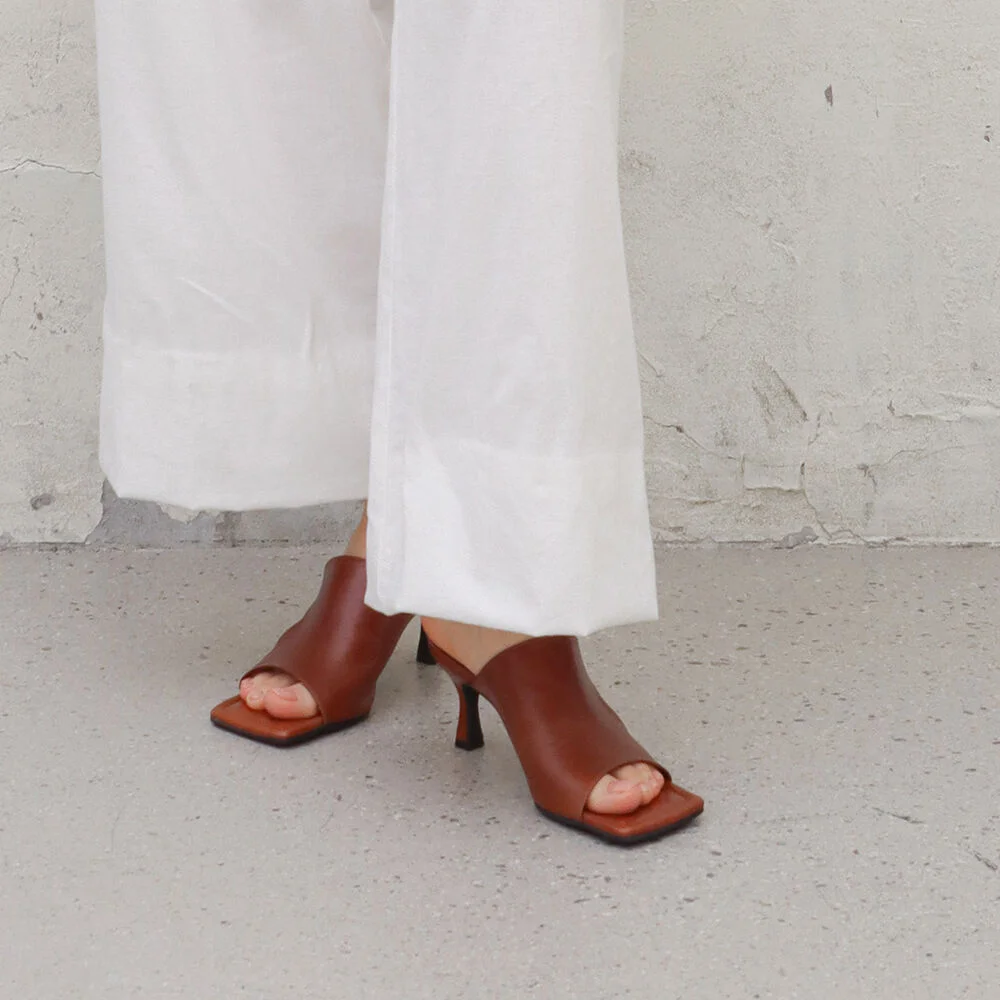 LU SANDAL_22012_brown
