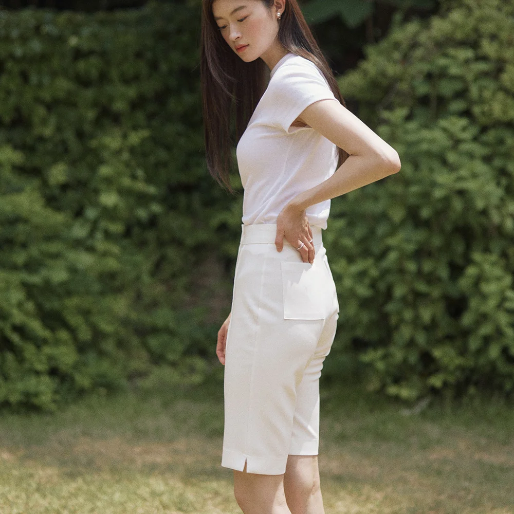 Incision capri pants - white