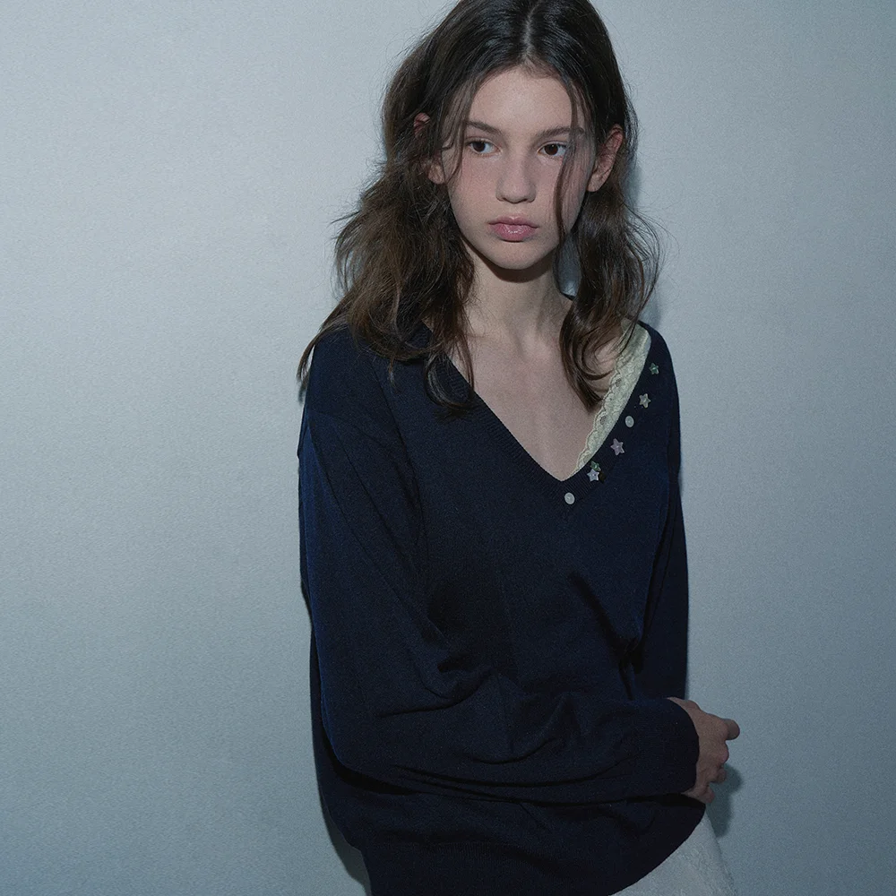 DEEP V-NECK BUTTON PULLOVER (NAVY)