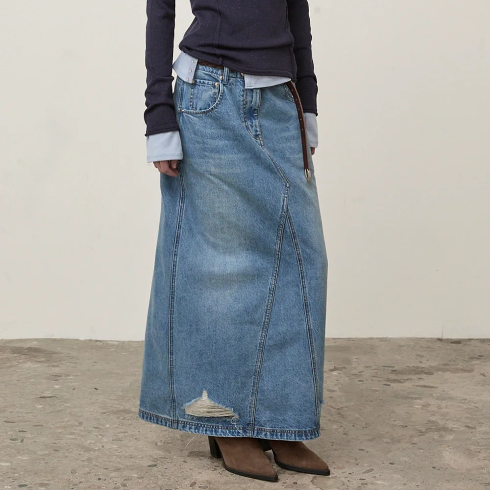 DAMAGE POINT LONG DENIM SKIRT IN BLUE