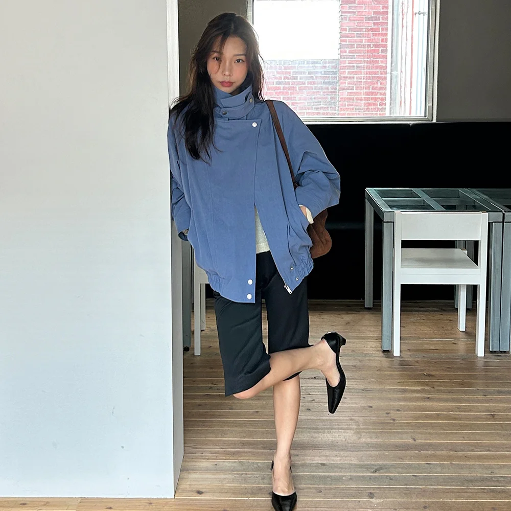 HIGH-NECK COTTON BOMBER JACKET (BLUE)