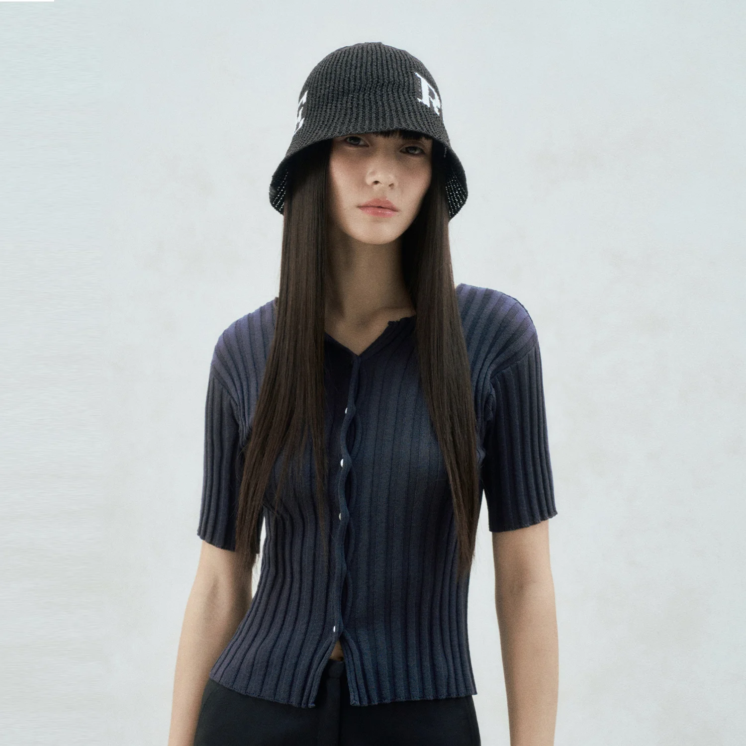 HALF SLEEVE RIBBED CARDIGAN CHARCOAL GRAY