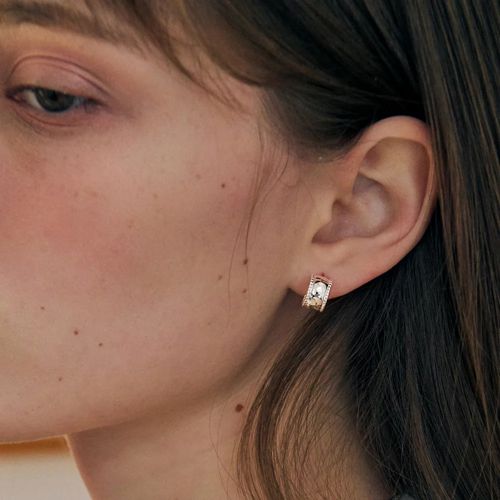 Glam Edge Earrings. EA1775