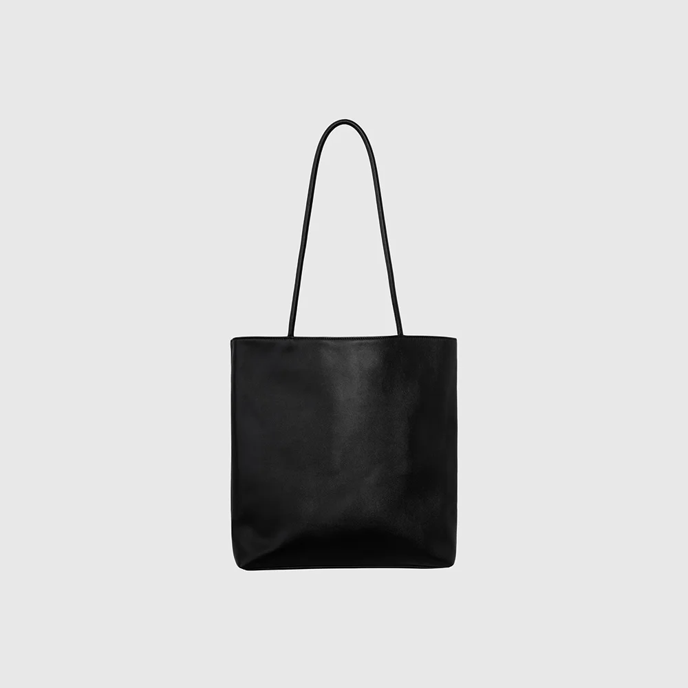 Line leather bag (Black)
