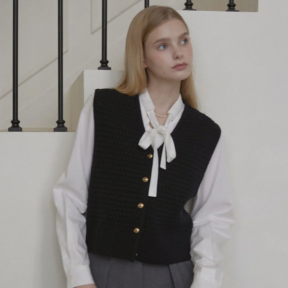 Tweed Goldish Knit Vest - Black