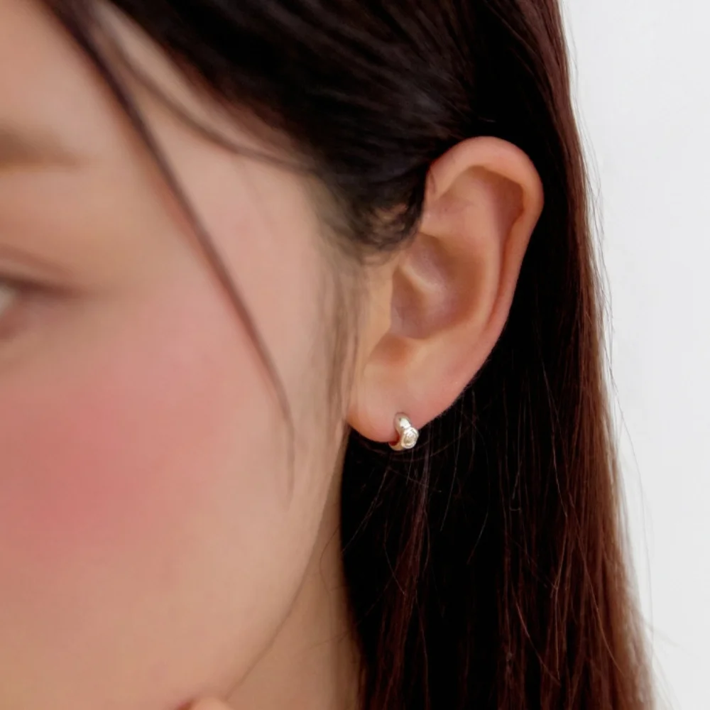Rose lace stud earrings