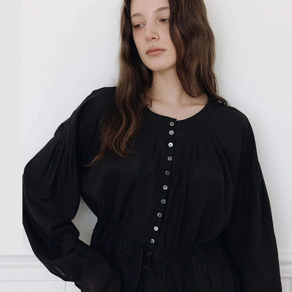 Tuck Shirring Blouse(Black)