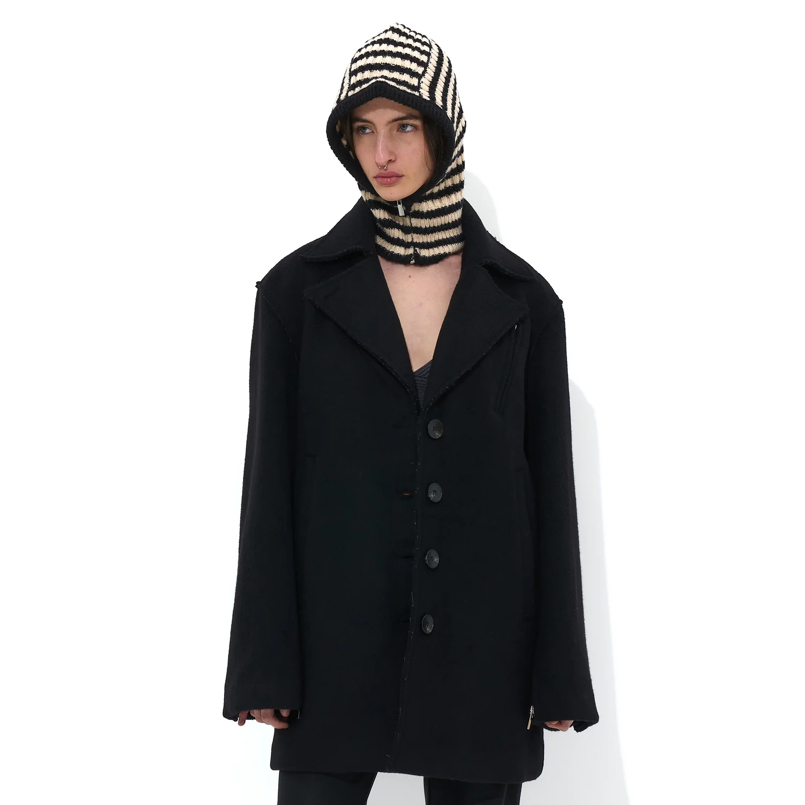 WOOL-BLEANDED CUT OFF HALF COAT_BLACK