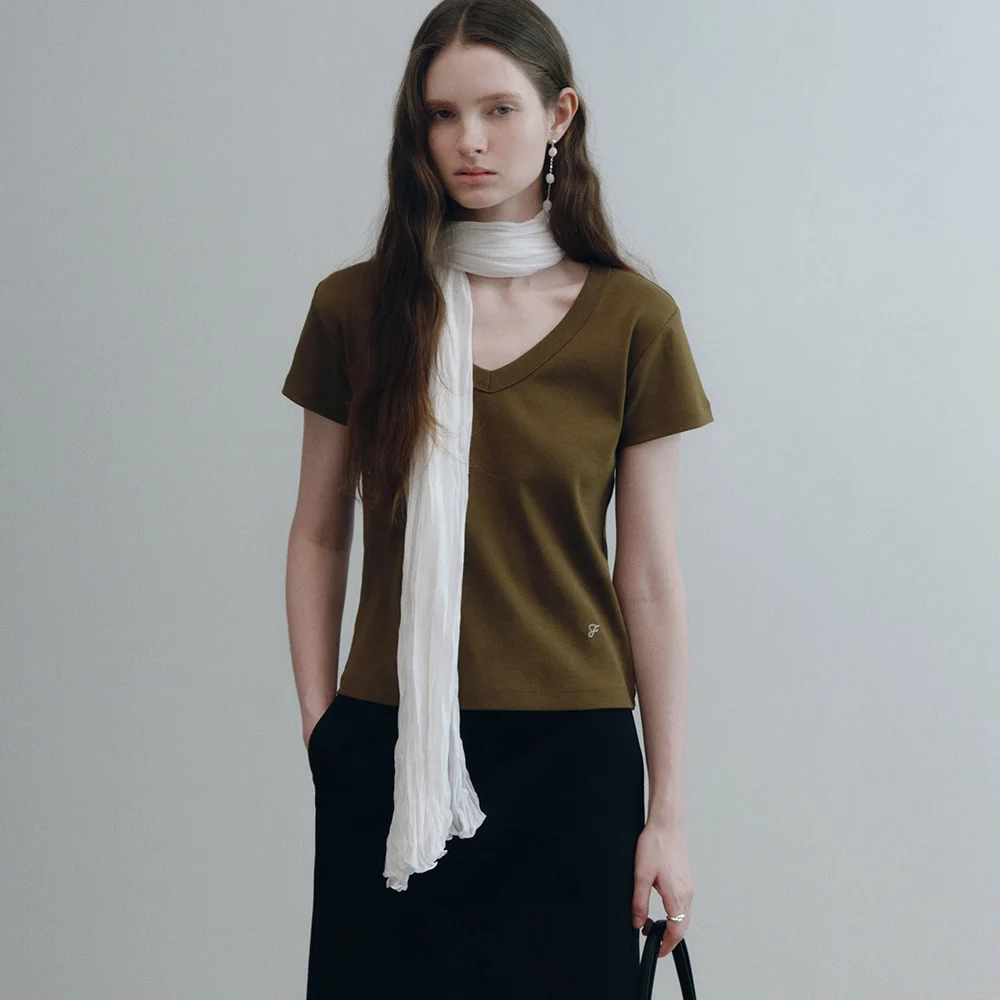 Fleu Cotton V-neck T-shirt (Olive)