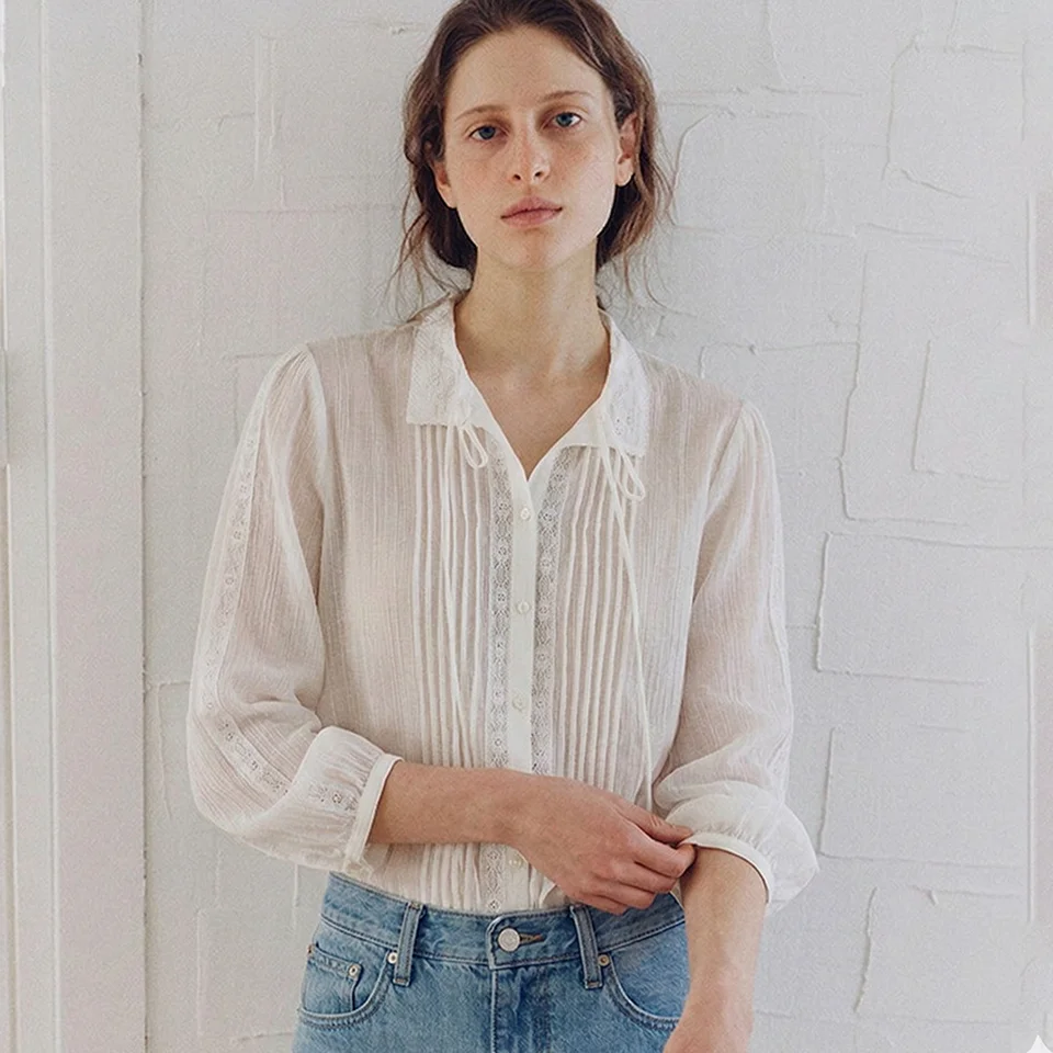 lace pin-tuck blouse (white)