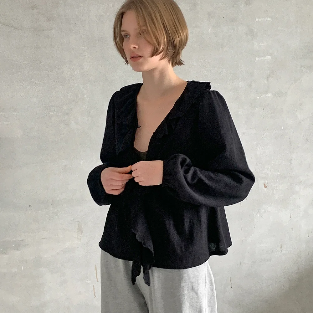 Wave Ruffle Frill Blouse (Black)