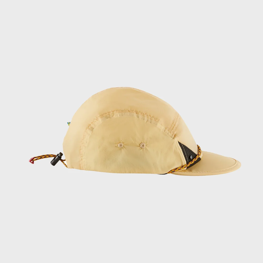 月亮 Five 拼接 帽 (Runa Five Panel Cap)