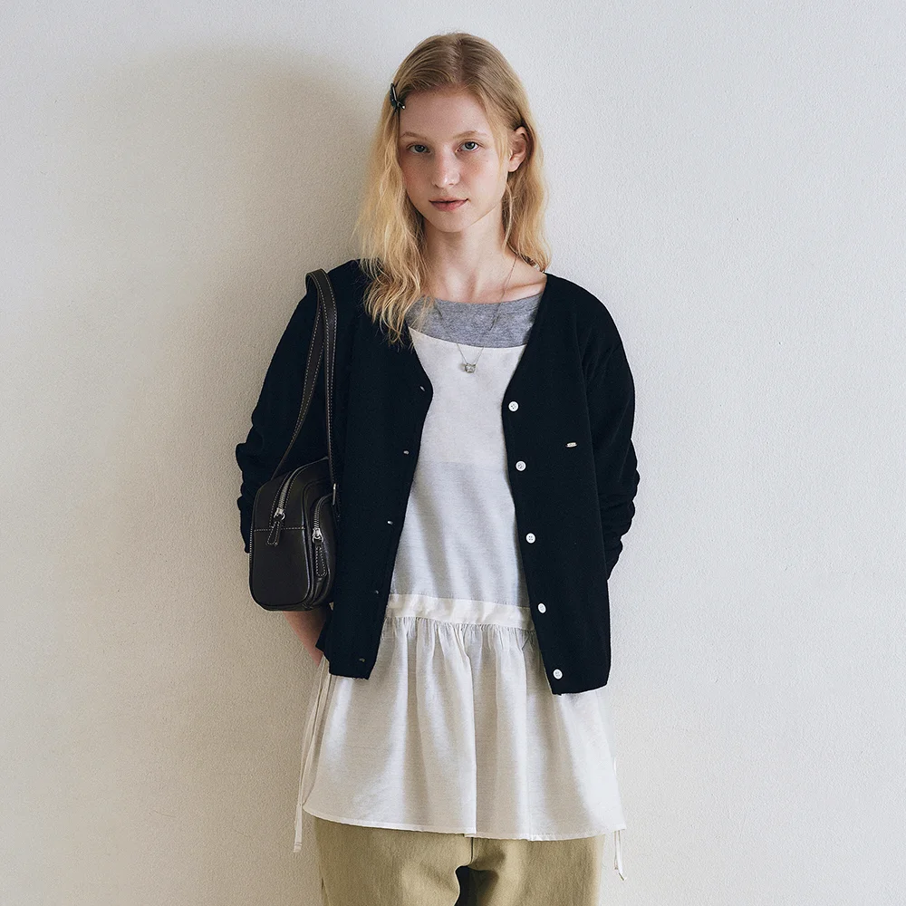 Basic V-neck knit cardigan_Black