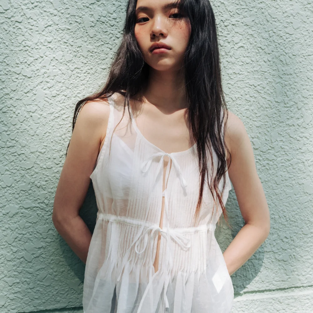 Sheer frill vest (white / brown)