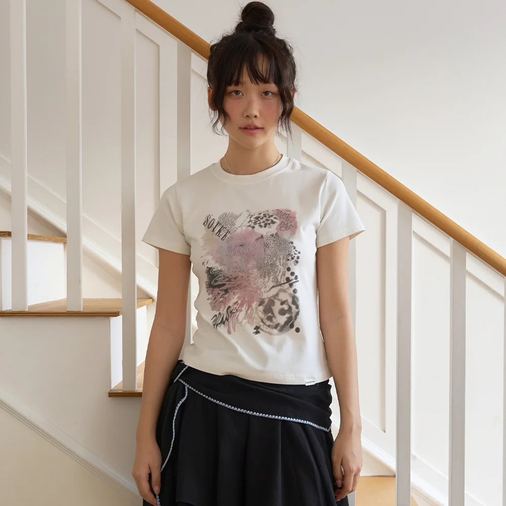 霧調 藝術圖案 修身 T恤 (White)