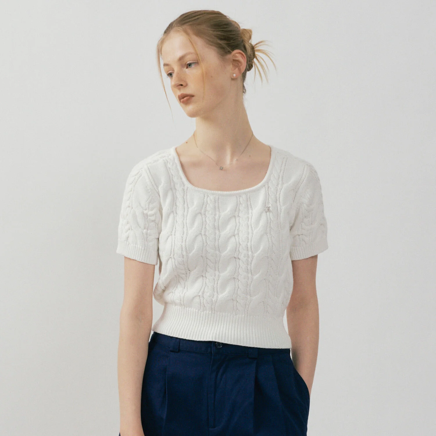 COTTON SQUARE NECK CABLE HALF SLEEVE KNIT