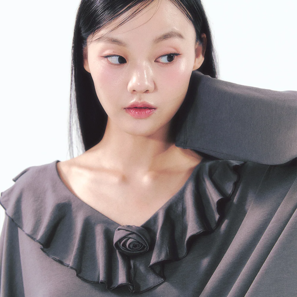 Rose Brooch Frill Long Sleeve Charcoal