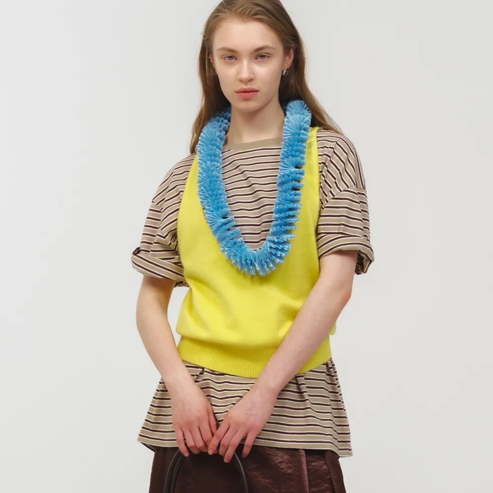 U-Neck Knit Vest / Yellow