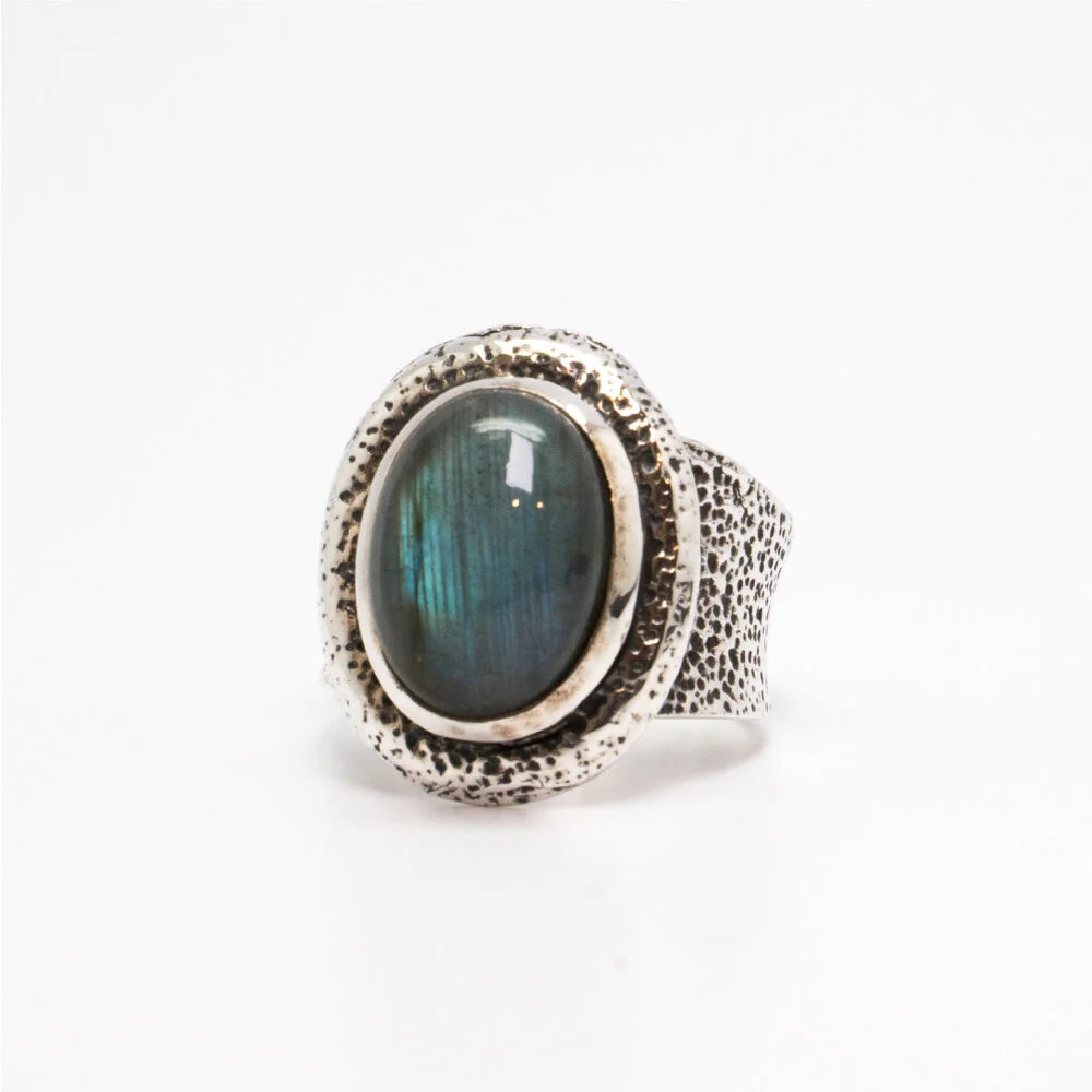 HR 27R_Big Labradorite Ring