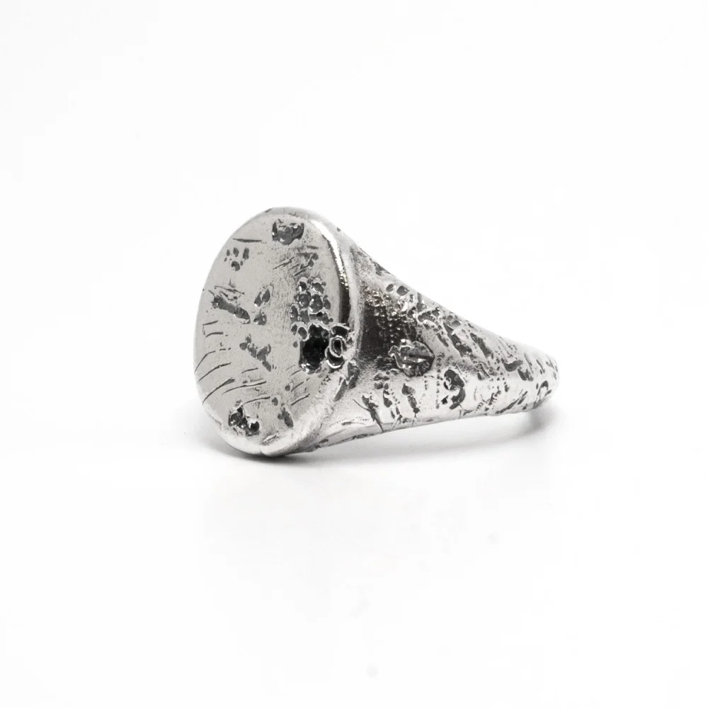 HR 30R_Rough Texture Seal Ring (Silver 925)