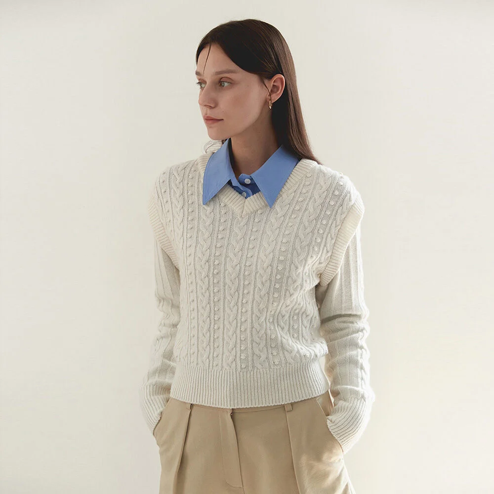 V-NECK CABLE PULLOVER(sand ivory)