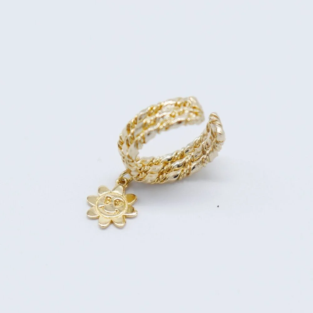 Flower smile twist Earcuff 花卉 扭結 耳袖 耳環