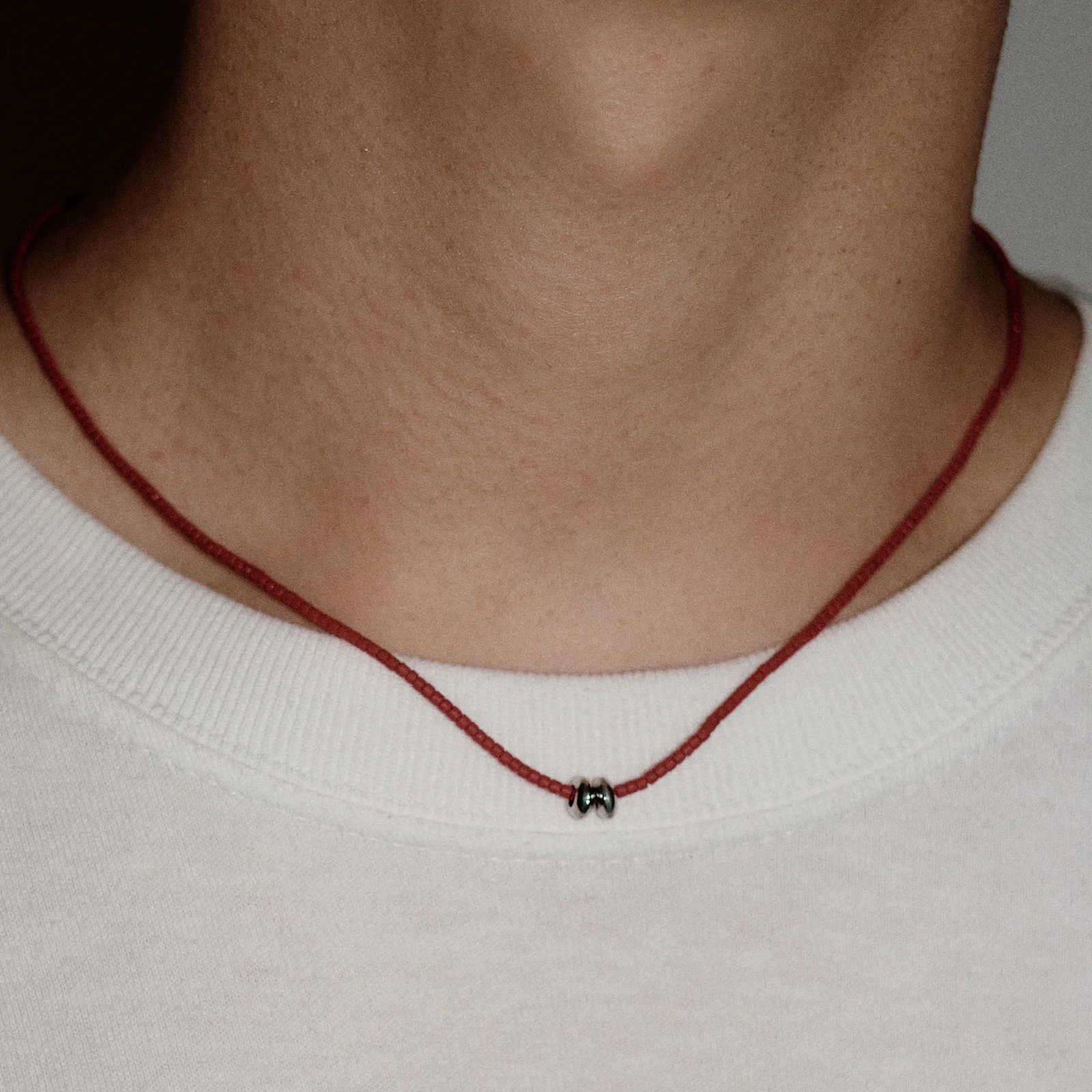 SILVER DONUT NECKLACE RED (M)