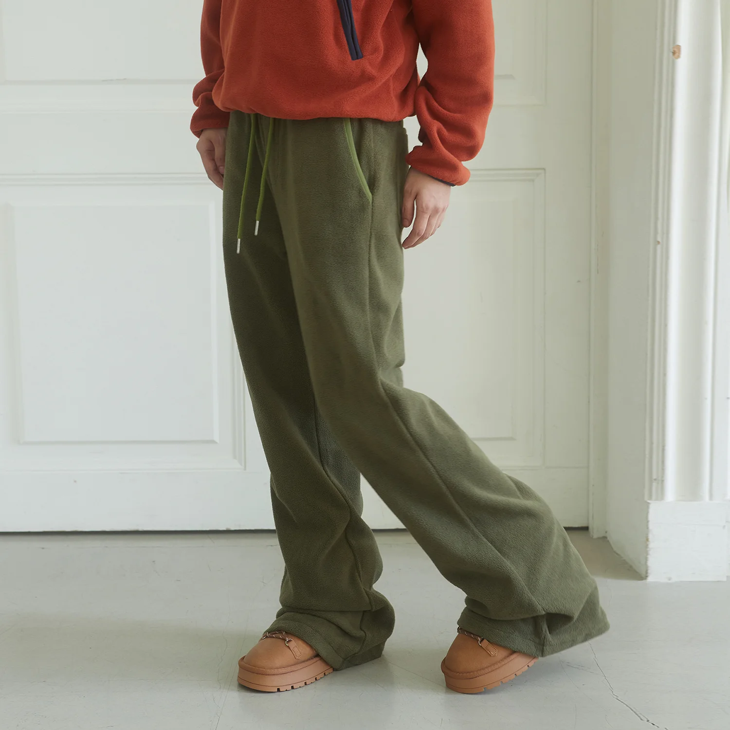 FLEECE FLARE PANTS