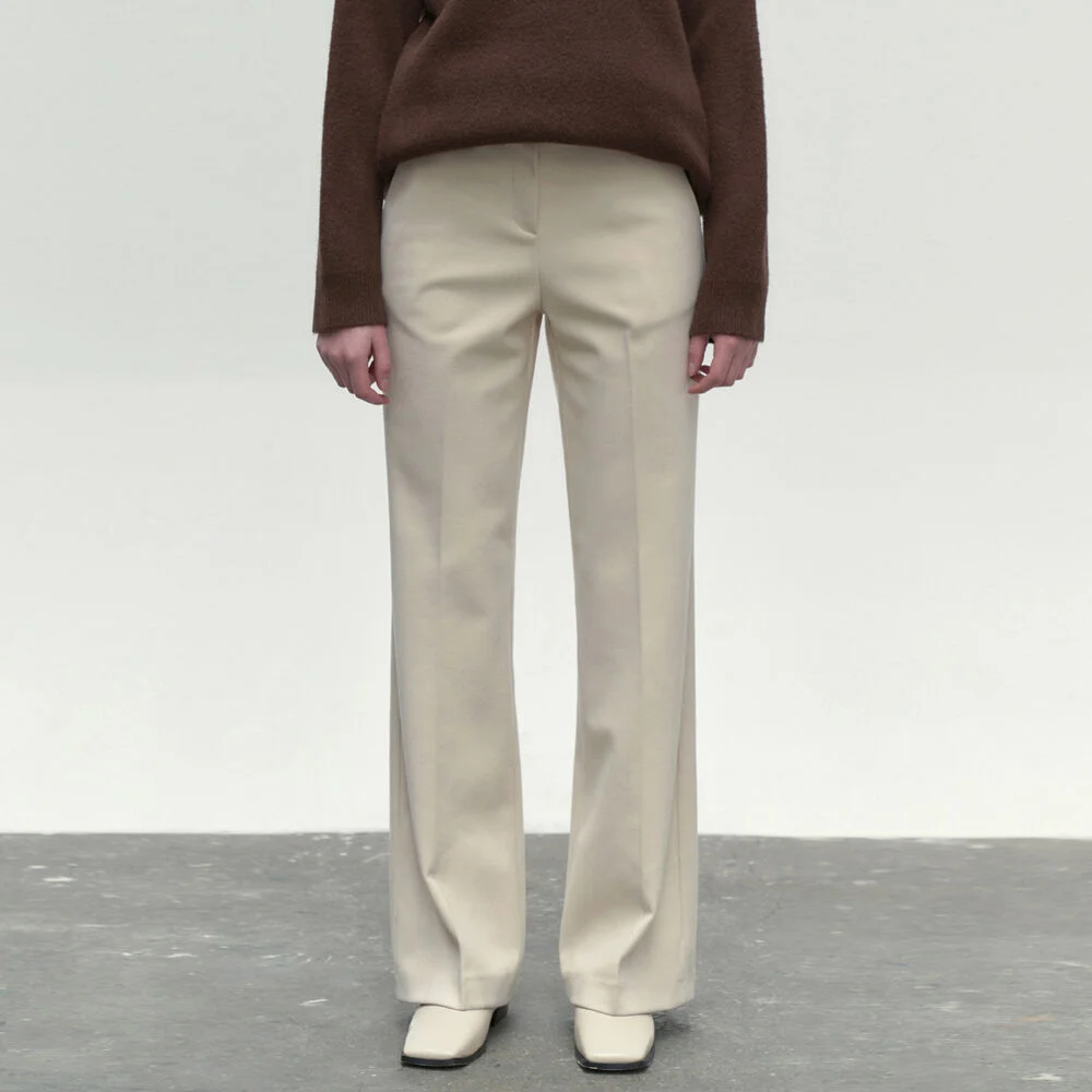 MOMENT SEMI BOOTS LINE SLACKS_IVORY