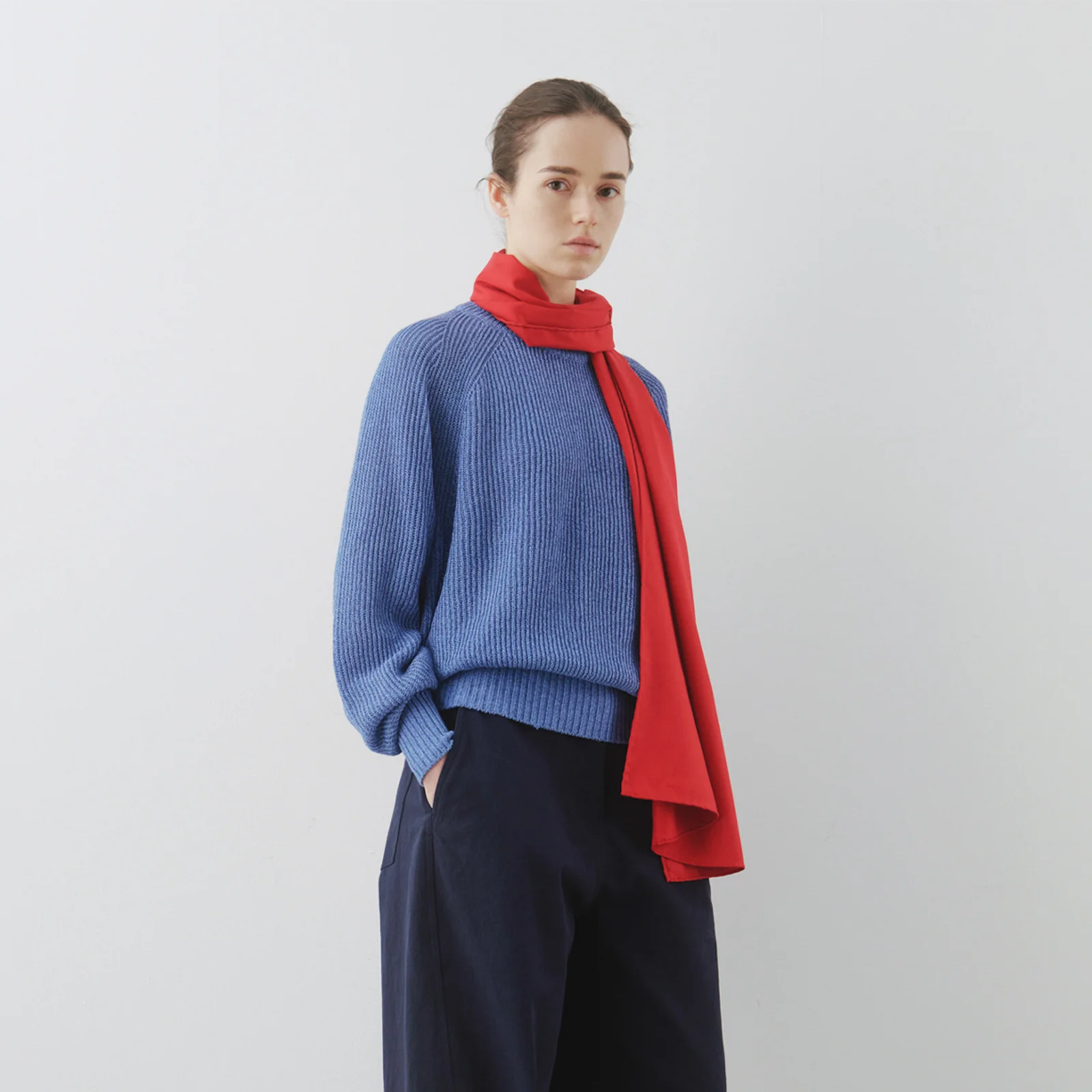 Mild Raglan Rib Knit in Blue