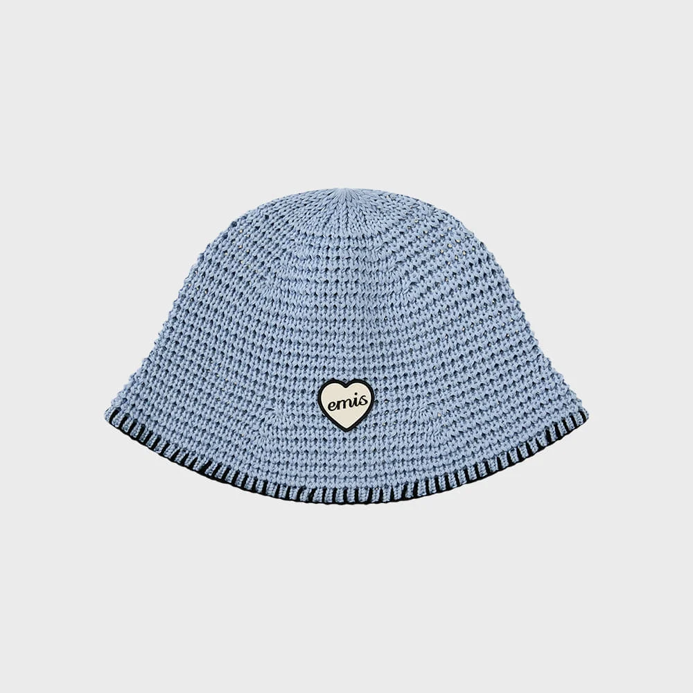HEART RUBBER PATCH KNIT BUCKET HAT-PASTEL BLUE