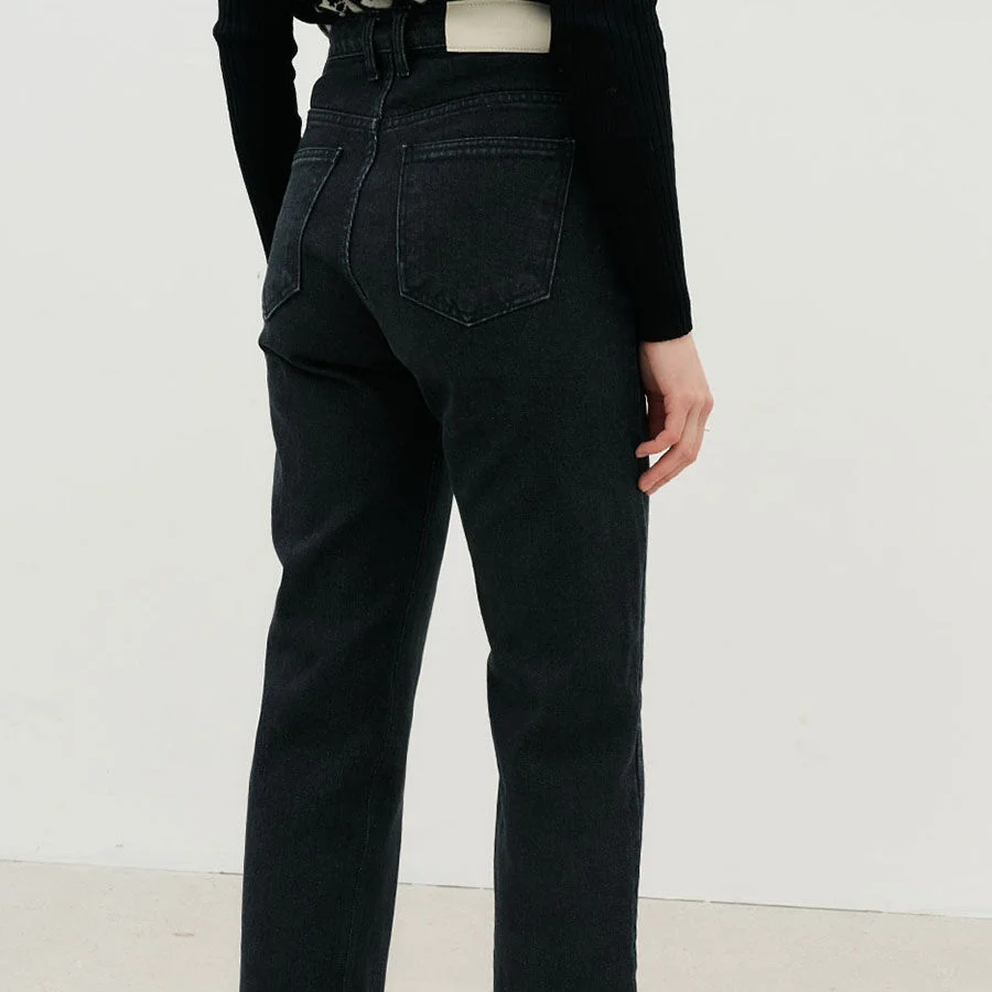 4W Black Washing Straight-fit Jeans