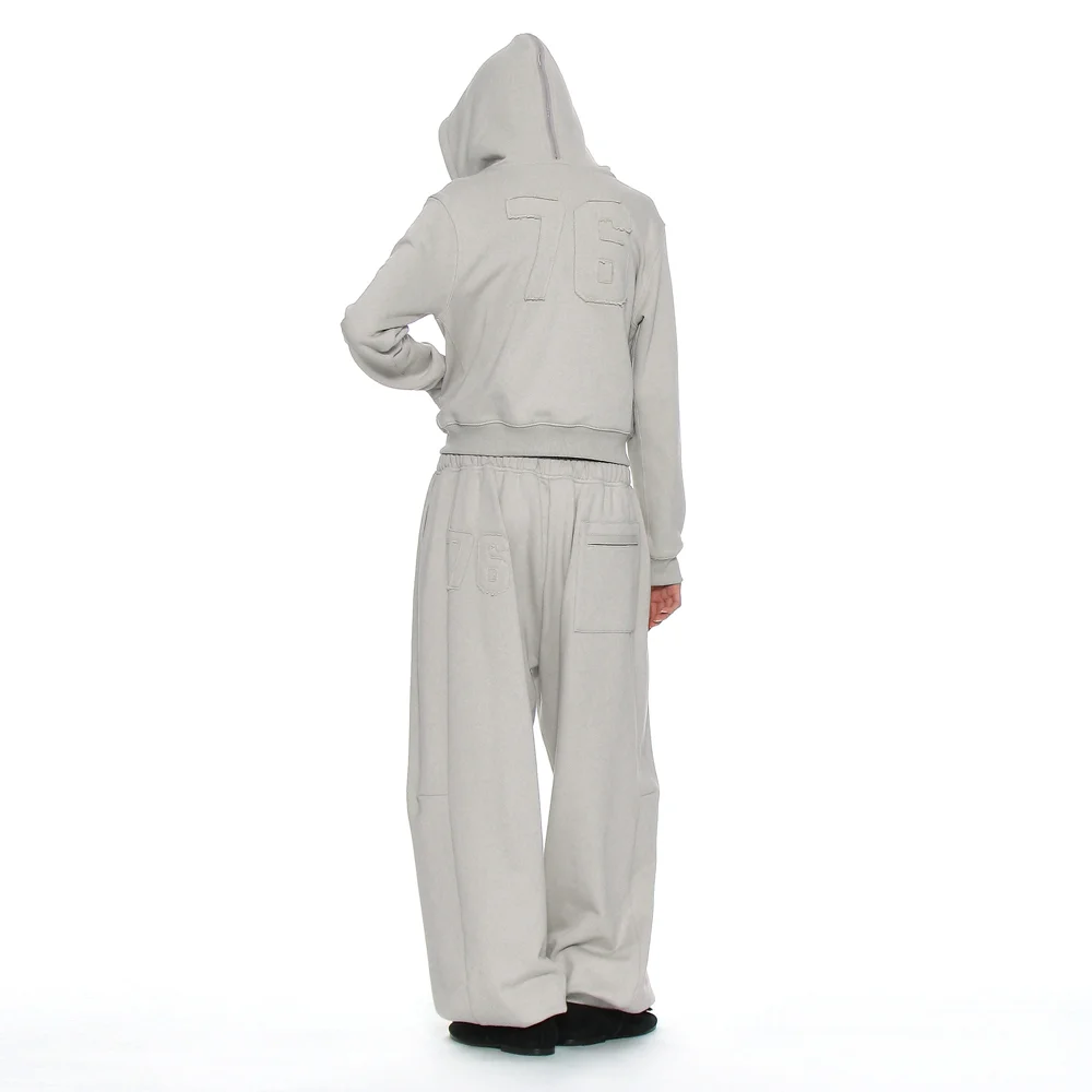 76 APPLIQUE ROUNDING SWEATPANTS_MINT GREY