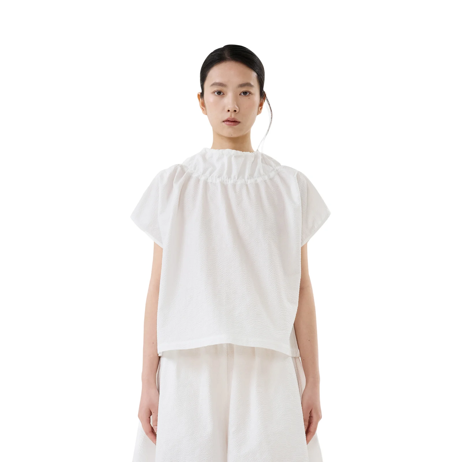SHIRRED TIE-NECK BLOUSE (WHITE)