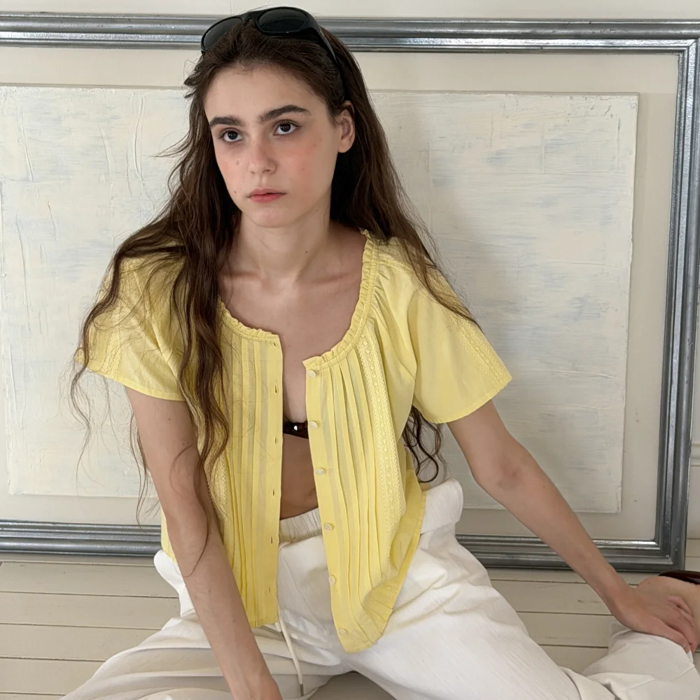 Sol Pintuck Lace Blouse (Lemon yellow)