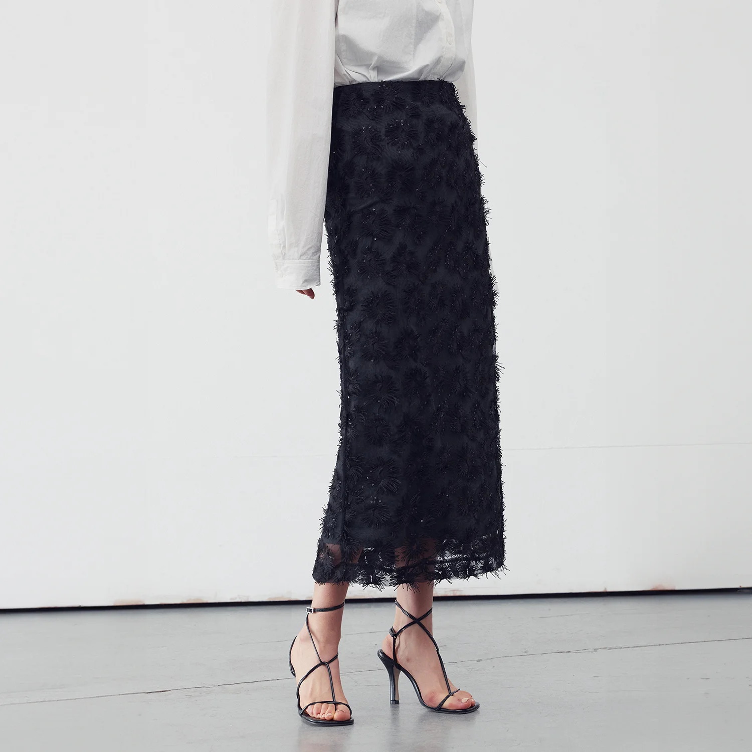 RAW-HEM LACE SKIRT