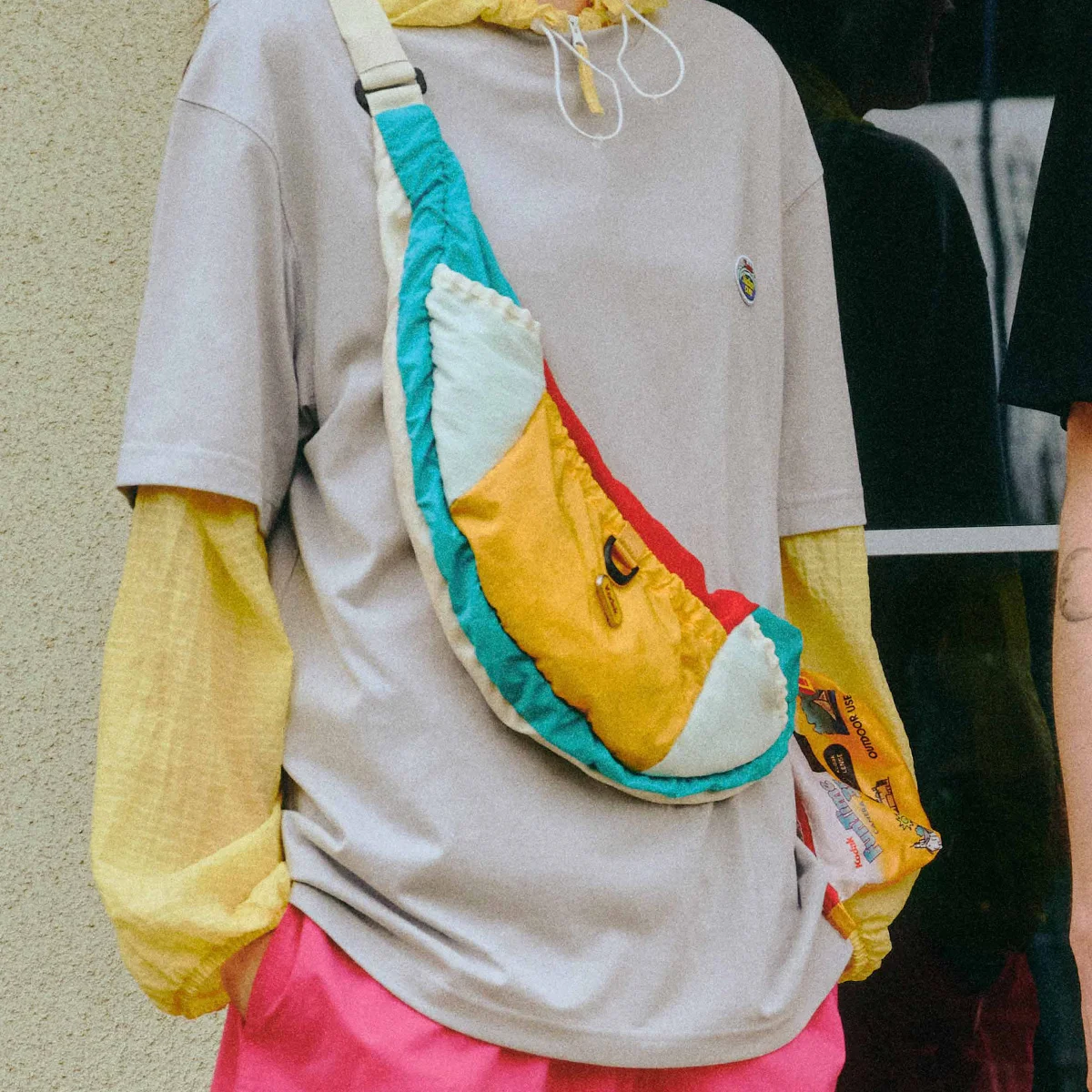 Fun Time 可收納 半月包 YELLOW