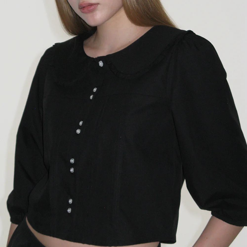 FRILL COLLAR PINTUCK BLOUSE_BLACK